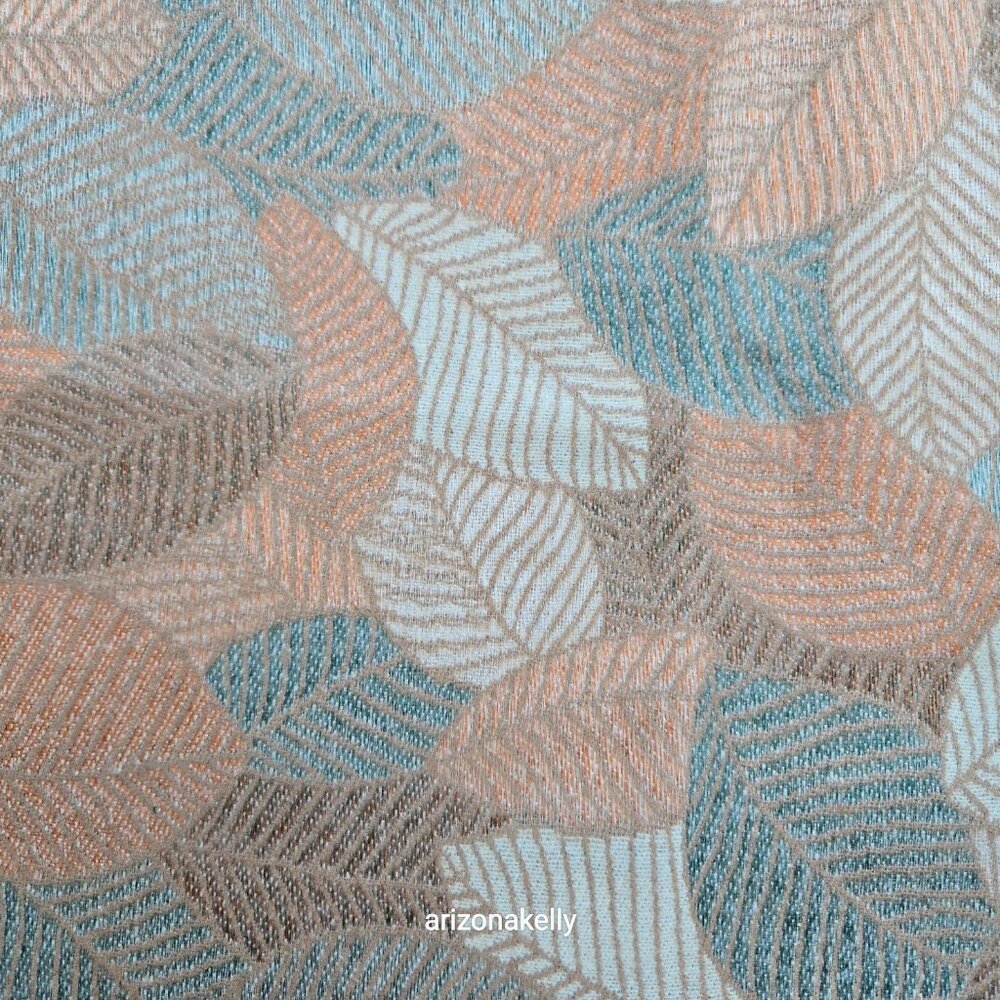 NWOT Faux Cashmere Autumn Leaves Woven Scarf {{{SOFT}}} - Picture 5 of 5